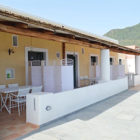 Orizzonte Relais Villa Leni Exteriör bild